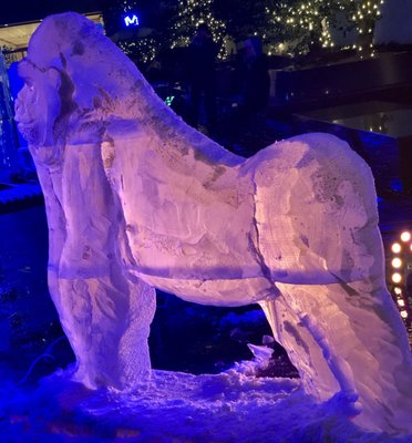 Grace-ful ice sculptures