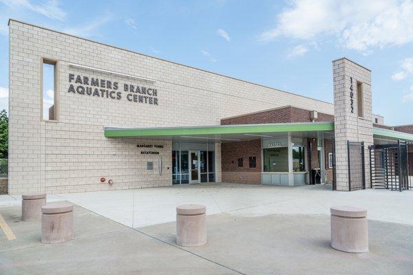 Farmers Branch Aquatics Center