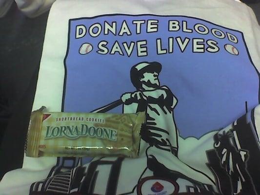 Thank you t-shirt and cookies : )