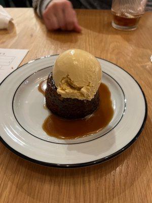 Sticky toffee pudding