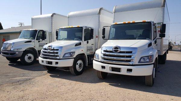 State Of The Art 2016 Hino Trucks, plus a good ol' International 4700 (2014)