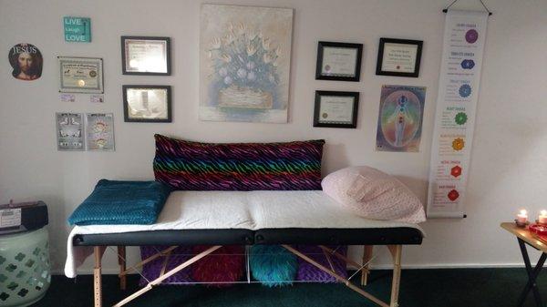 Susie Reiki Master Teacher, this is my Healing room, Beautiful Energy comes from Higher Realms, through to me.