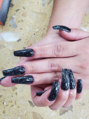 Sparkling black nails by Michael