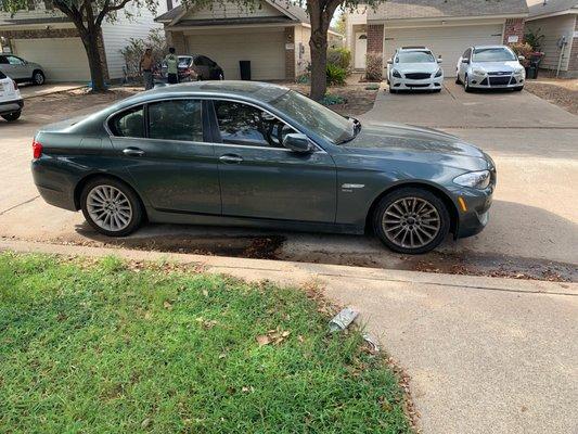 2011 BMW 528i severe oil leaking and battery problems confirmed purchase out in the Spring area