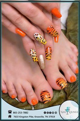 Spring and summer always come with a relaxed and fun vibe. There are many cute Animal Print Orange Pedicure that you can try