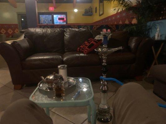 Calming mint tea & great hookah.