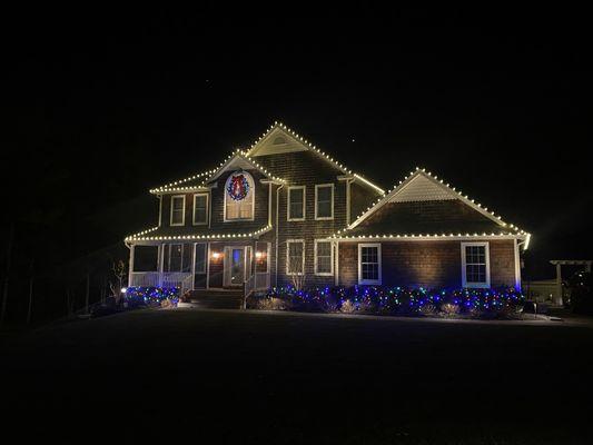 Holiday lighting done right!