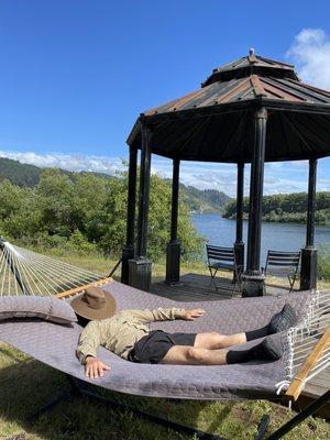 Cool hammock situation yards away from the inn. Nice spot that overlooks the Klamath River!