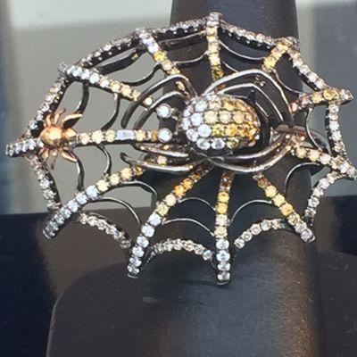 Spider/web ring