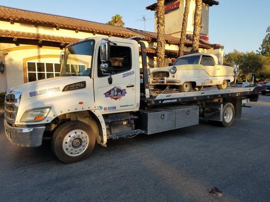 J & J Towing