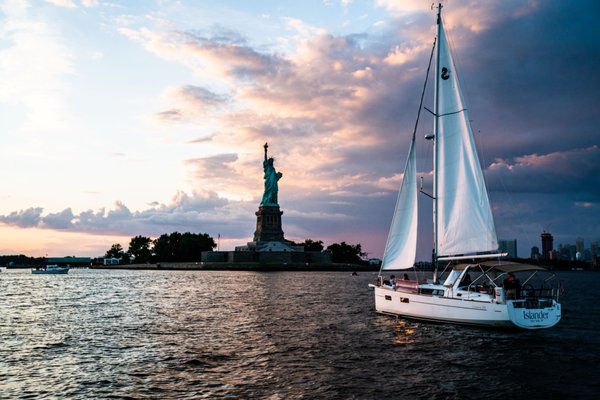 Sailing Islander - NY Harbor's most popular private yacht charter!