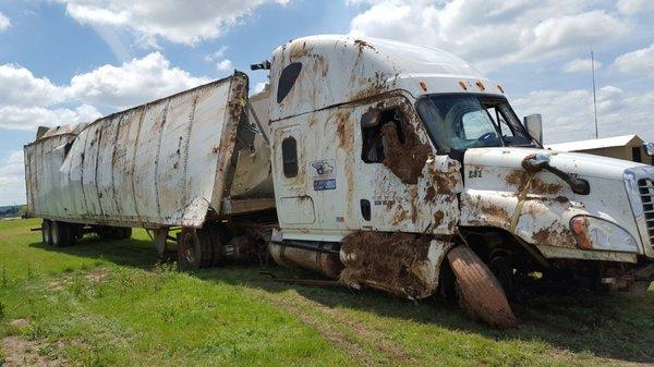 When your large semi-trailers finds itself stuck on the road, call the rescue team from P & M Wrecker in to make things right...