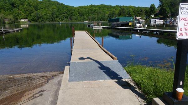 Henschke Hillside Lake Access