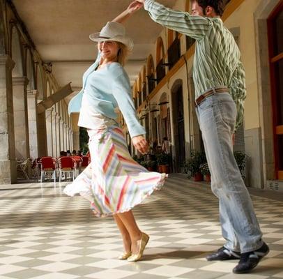 Country 2-step dancing lessons for Adult beginners in San Antonio, Texas