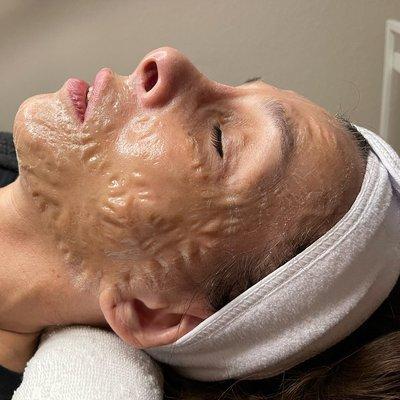 Firming Peptide Facial