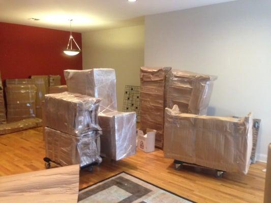 LOCAL MOVE (RESIDENTIAL MOVING)
http://www.moving-nyc.com/moving-services/local-move-residential-moving/