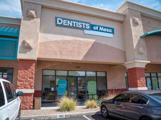 Looking for a family dentist in Mesa, AZ? You have come to the right spot!