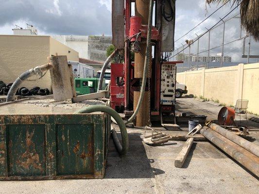 Injection well for storm drainage