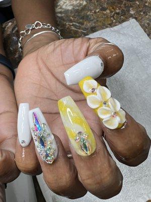 Airline NailS