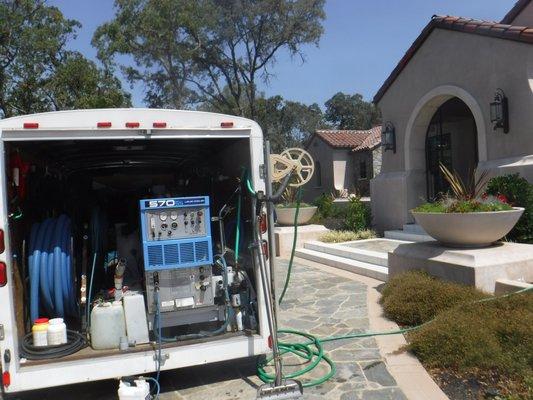 Carpet and tile cleaning in the finest homes in Folsom and El Dorado Hills.  Also free water damage drying and mold remediation estimates.