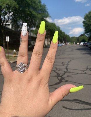 Star Nails at : 933 Enfield Street, Enfield, CT 06082