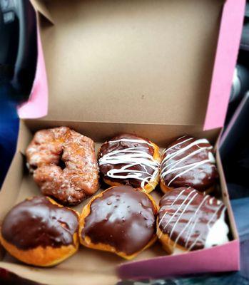 Sweet Ally's, 1/2 Dozen Donuts