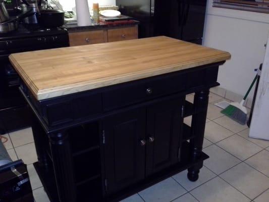 Custom made counter top bu O'neill's!