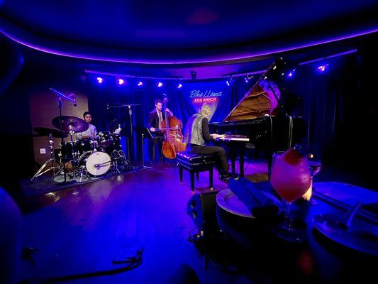 Ellen Rowe Trio performing at the Blue Llama Jazz Club