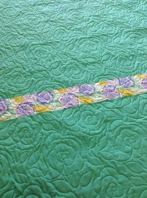 Quilted Thimble Cottage does Longarm quilting!  {Roses pattern}