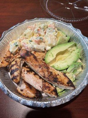 Grilled Chicken Salad/Ensalada de pollo a la parrilla Potato salad  Avocado