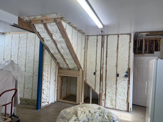 Spray foam insulation Edgwater md. Convert existing garage to living space. Open cell foam insulation