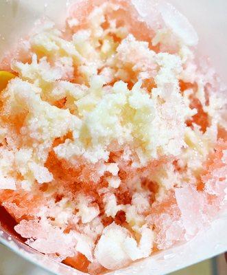 The softest sno plus strawberry pure cane sugar syrup and a sweet cream drizzle.