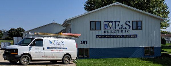 Fall 2019 E&S Electric Office