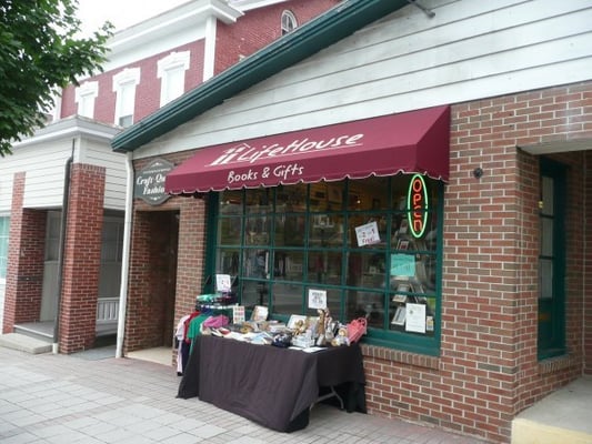 The Front of LifeHouse Books & Gifts