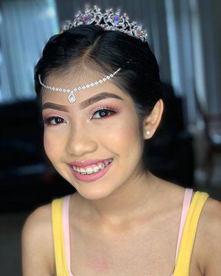 Quinceañera makeup