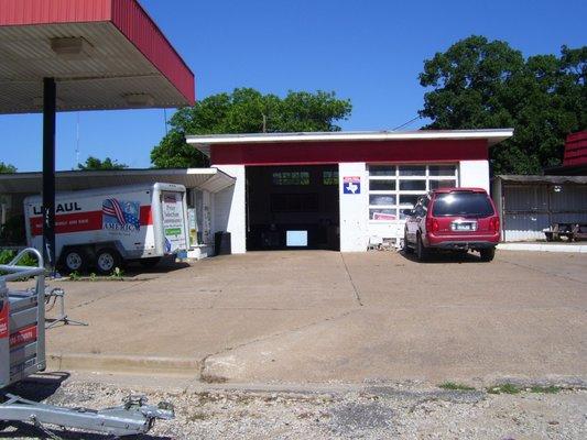 U-Haul Neighborhood Dealer