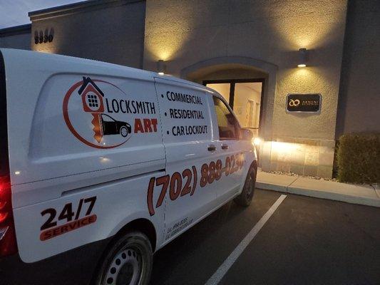 Local Businesses trust LocksmithArt.