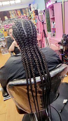 Royalmamzee Hair Braiding Salon