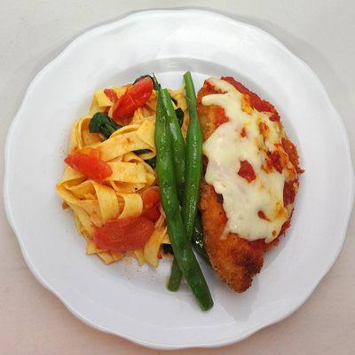 Chicken Parmesan, fettuccine, green beans.