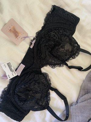 brand new savage x fenty bralette, $10 :)