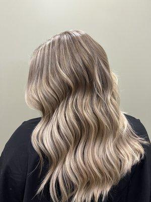 Full highlight and balayage