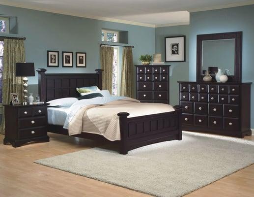 New Classic Arbor Q Bedroom