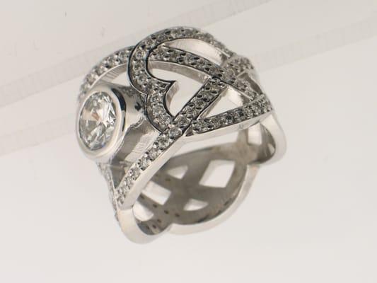 1.14ct GIA VS1 E with twisted heart pretzel ring