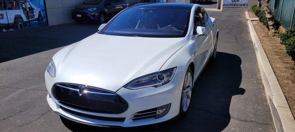 2015 Tesla Model S P85D brand new again *shiny*