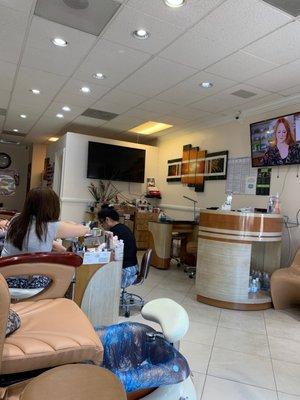 K Nails And Spa