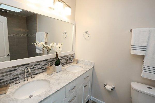 White Marble Vanity top & Tile