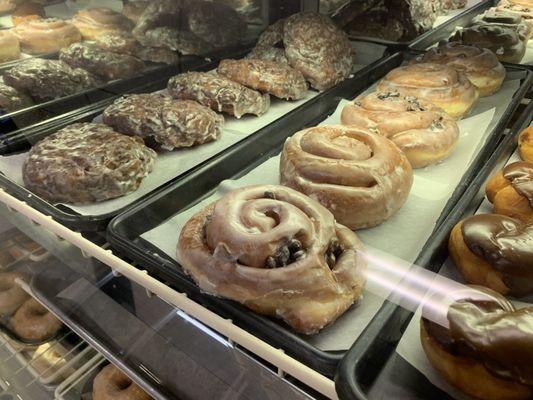 Cinnamon rolls & apple fritters