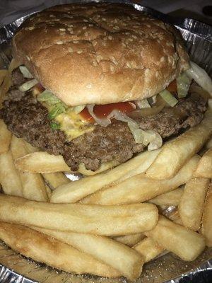 cheeseburger deluxe platter