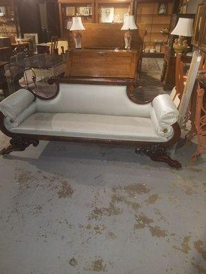 Beautiful settee for your foyer