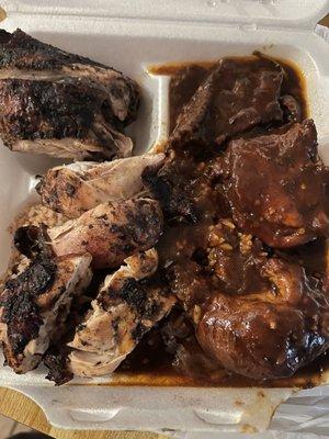 Chicken Combo: jerk and brown stew....should come with rice and peas and cabbage(but where's the cabbage)